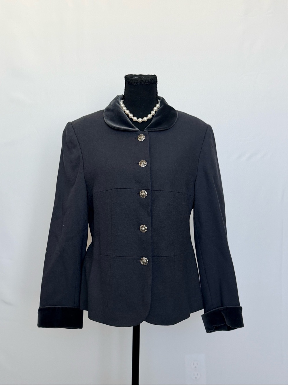 Valerie Stevens Petites Wool Blazer Velvet Collar Black 8P